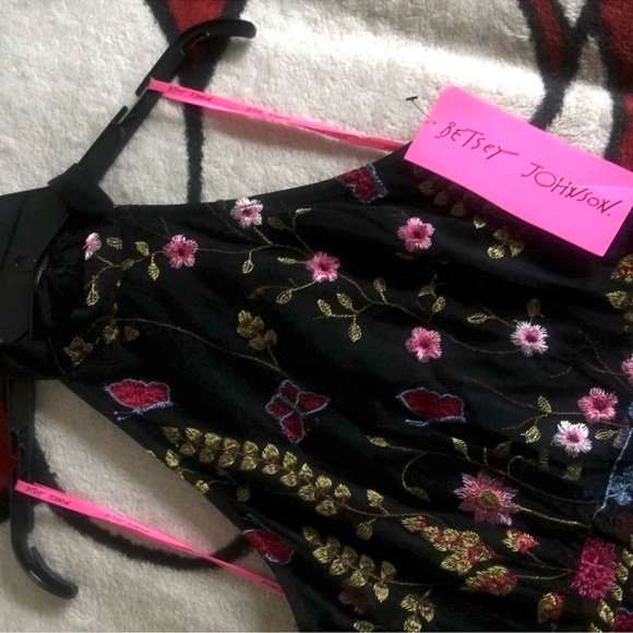 Gorgeous & Sexy Floral Mesh Betsey Johnson Dress w/MINI LINING - Picture 13 of 14